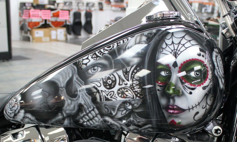 Чикано стиль мото