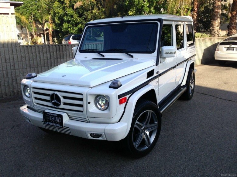 Мерседес гелендваген белый