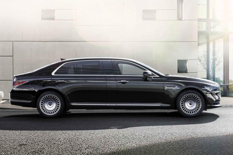 Genesis g 90 limousine