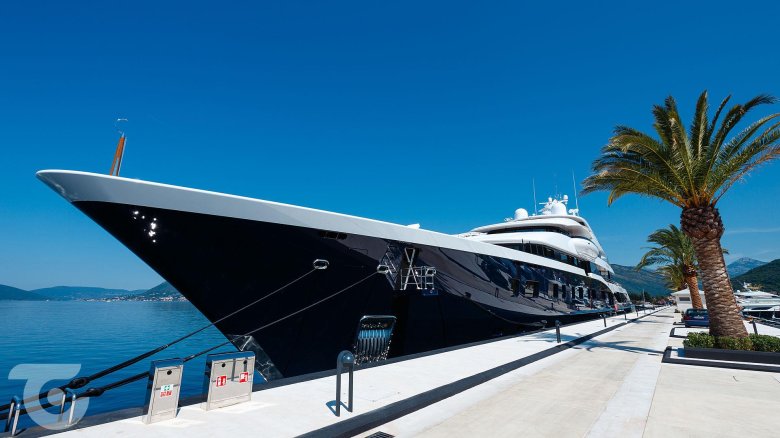 Порто монтенегро яхта шейха