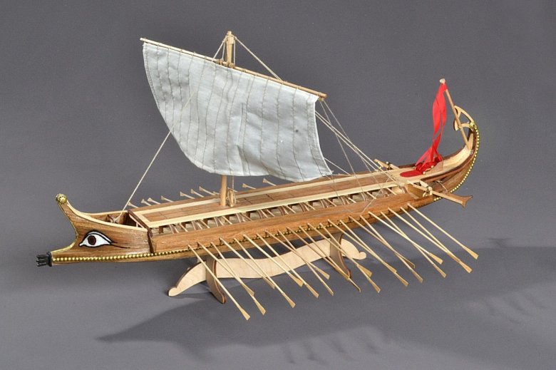 Греческая бирема amati