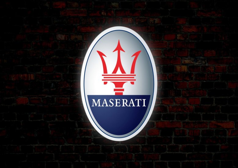 Логотип мазерати