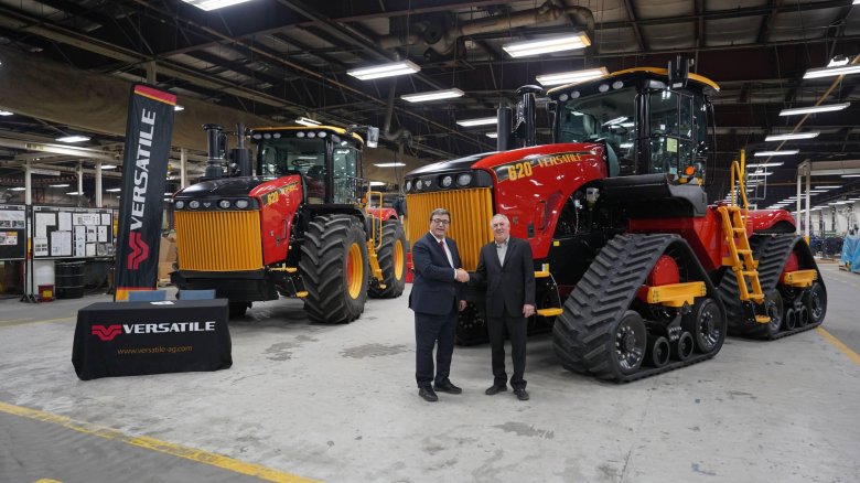 Трактор versatile