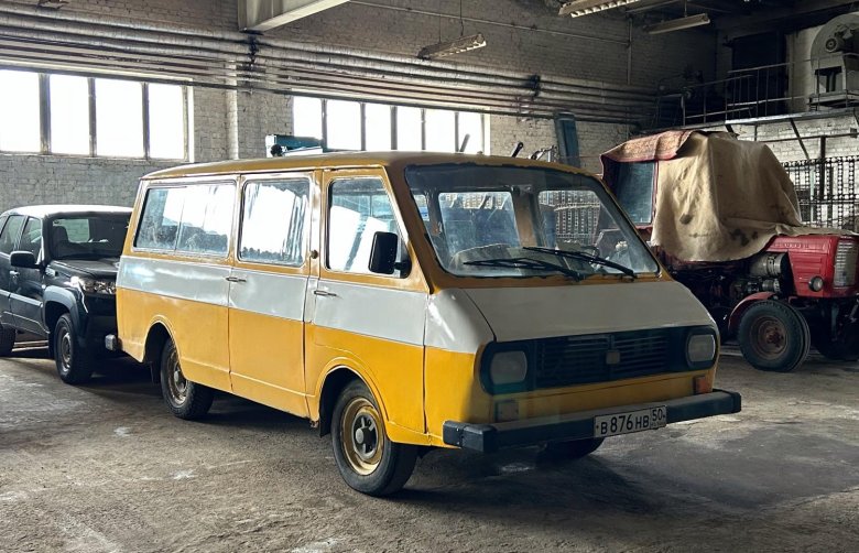 Раф микроавтобус