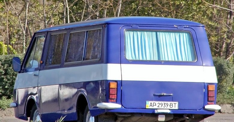 Микроавтобус юность зил 118