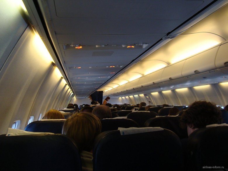 Салон самолёта боинг 737 800