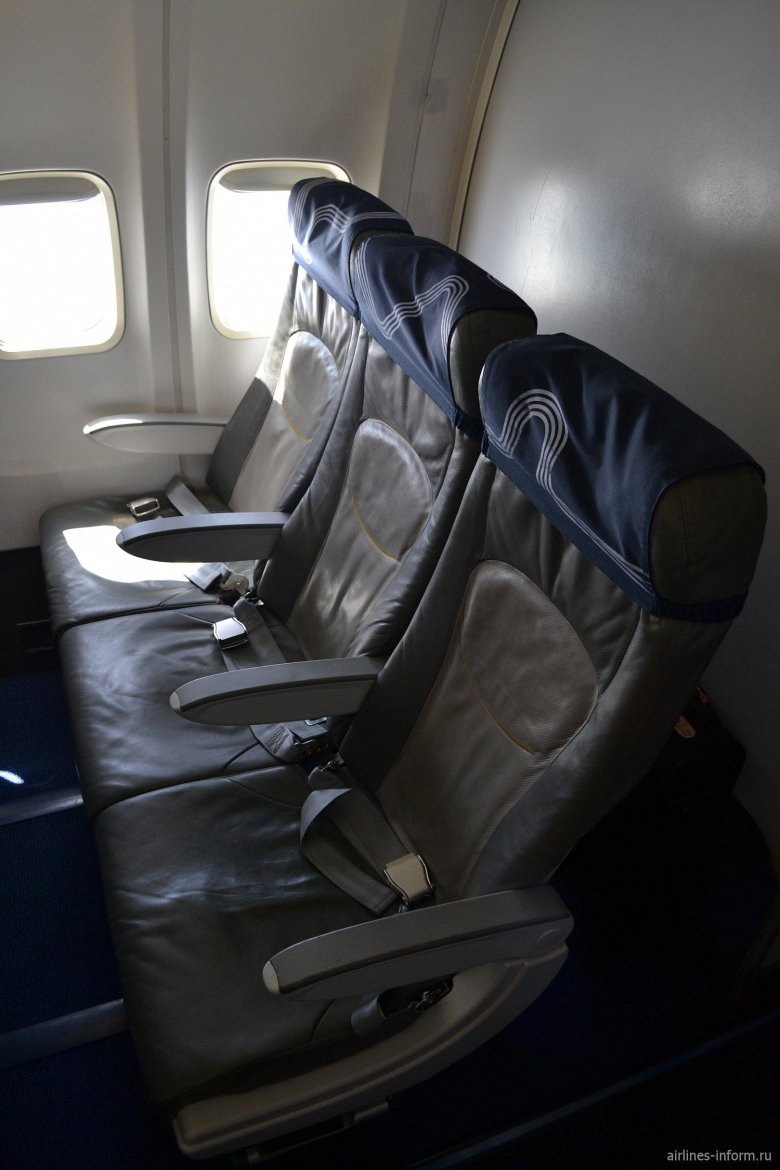 Boeing 737-500 utair салон