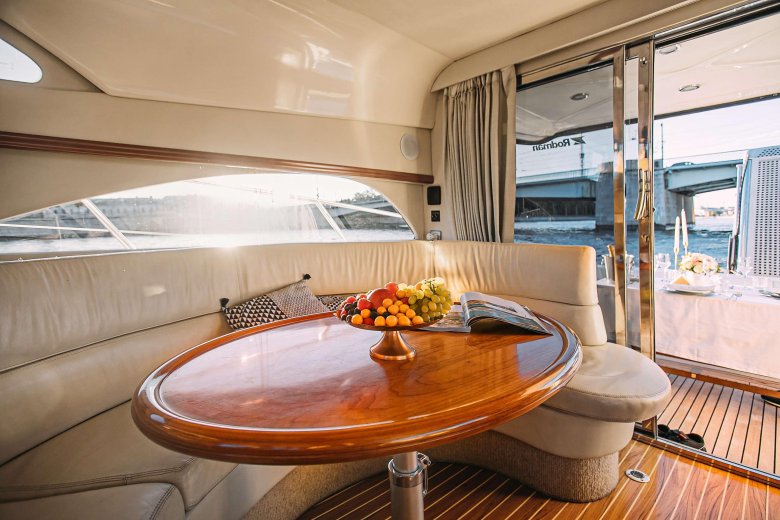 Родман 44 яхта