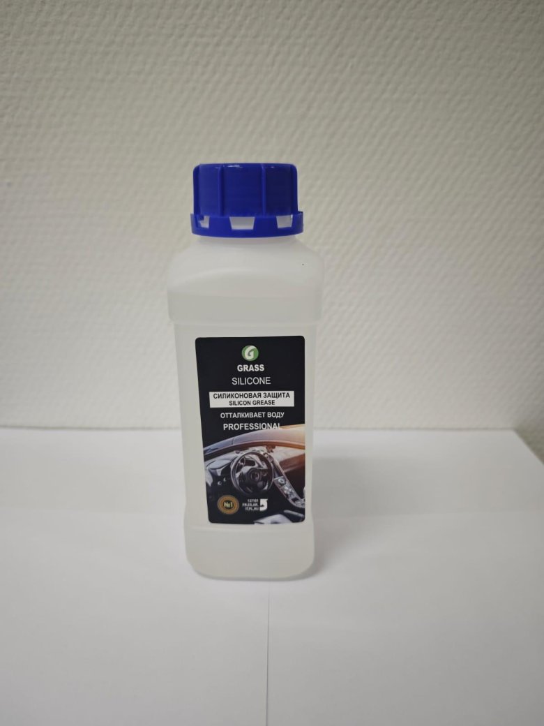 Полироль очиститель пластика матовый grass