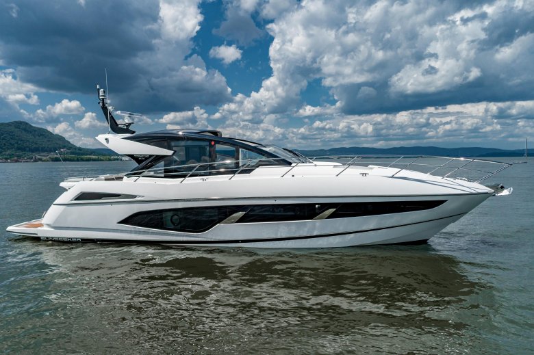 Sunseeker predator