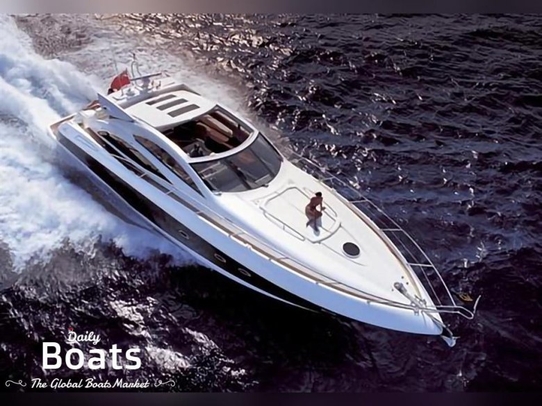 Яхта моторная першинг