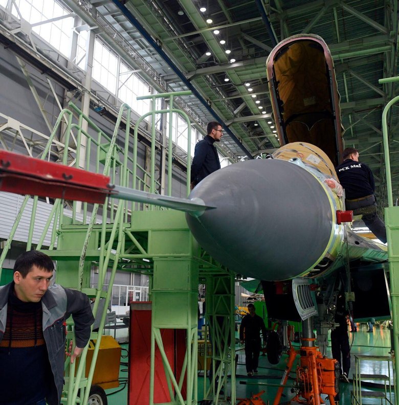 Луховицкий завод миг