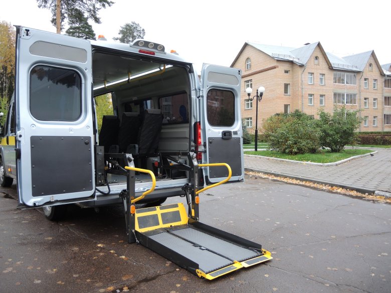 Перевозка инвалидов колясочников