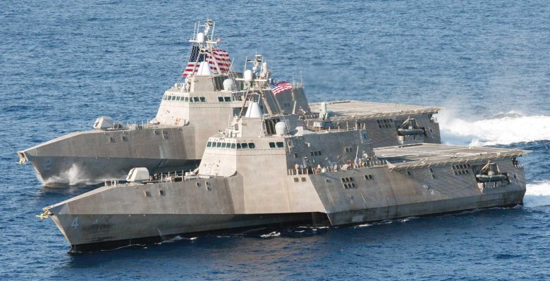 Американский боевой корабль