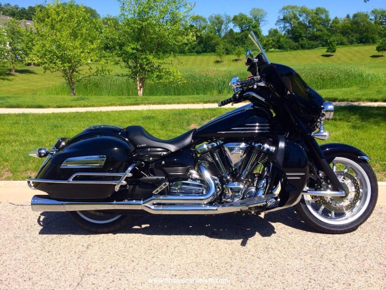 Yamaha stratoliner deluxe