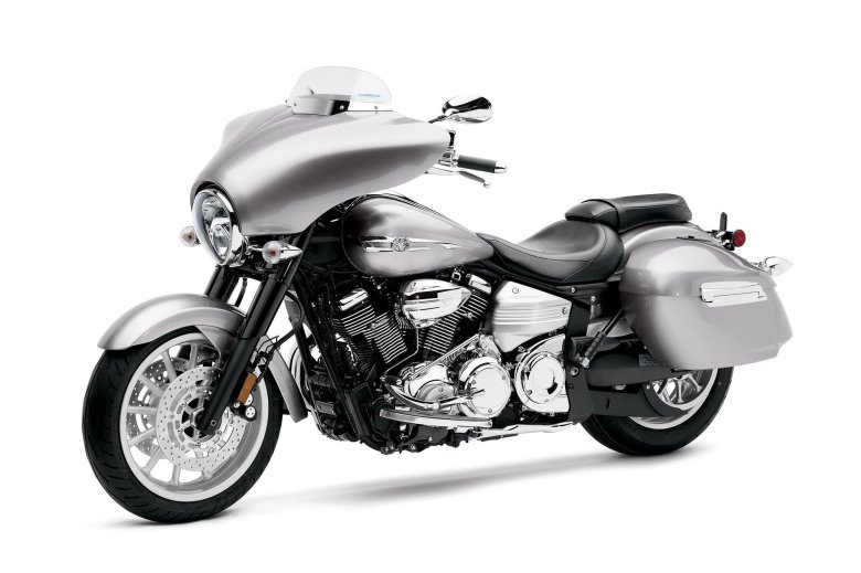 Yamaha 1900 stratoliner deluxe