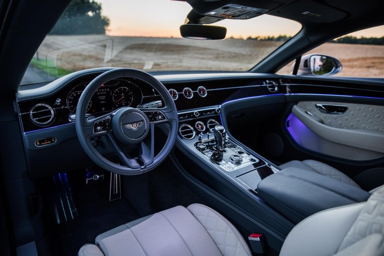 Бентли континенталь gt 2020 салон