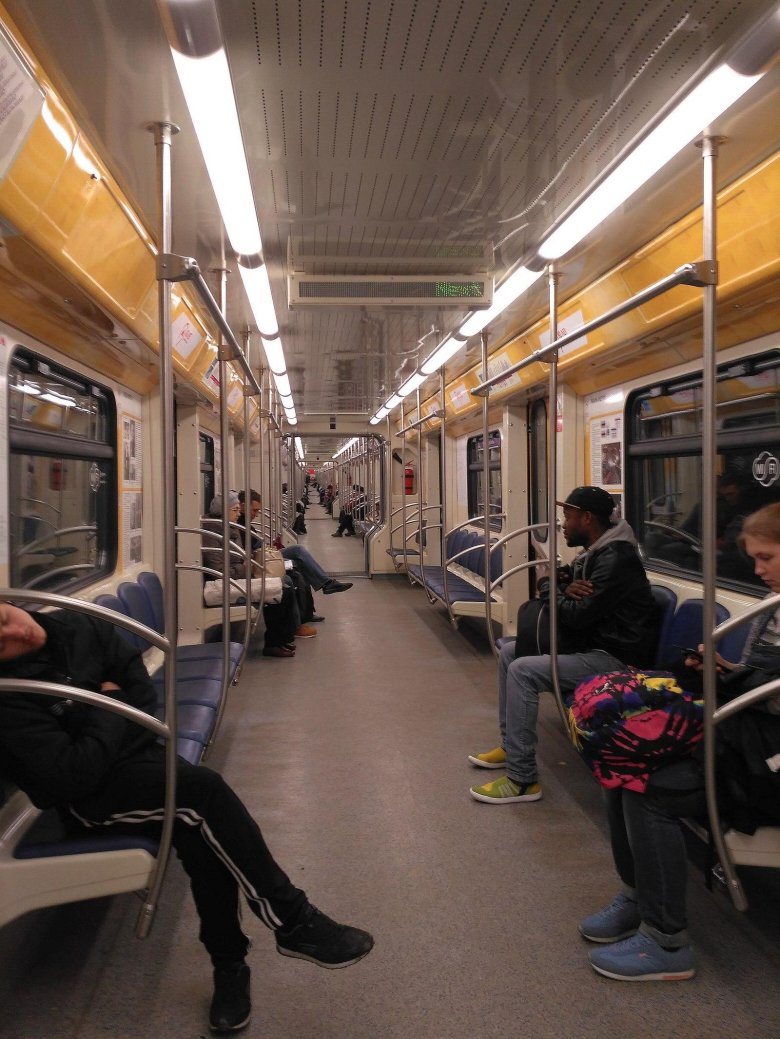 Вагоны метро москва