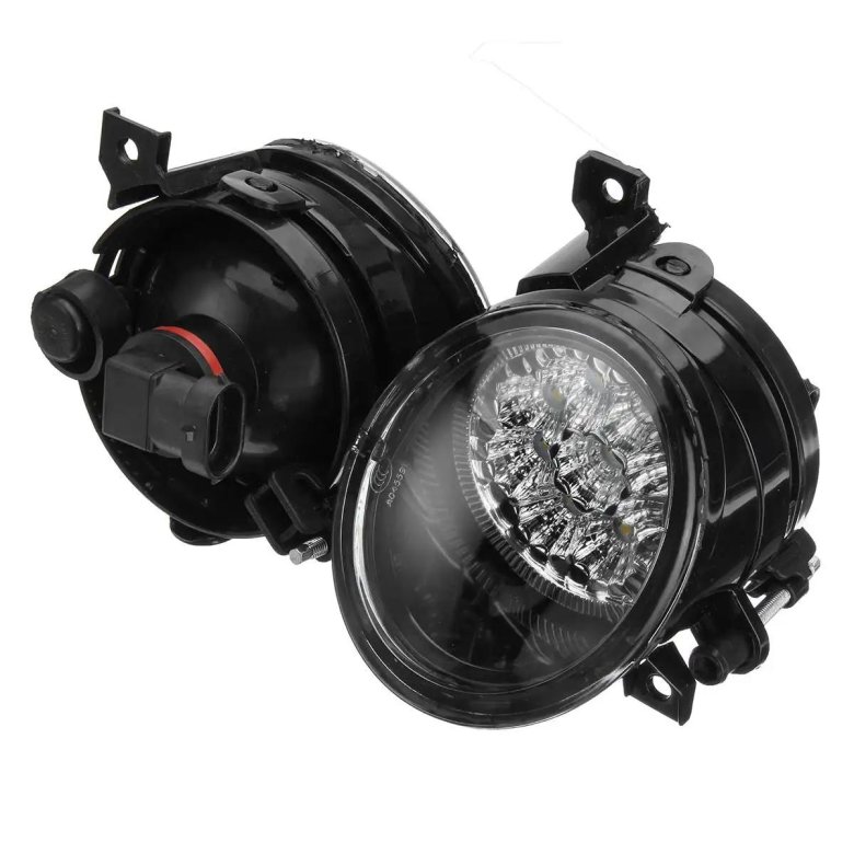 Автомобильная передняя противотуманная фара для