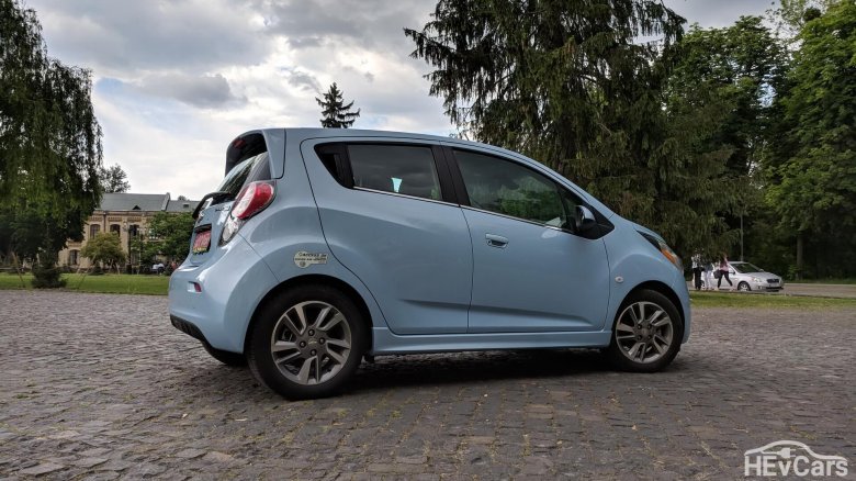 Электромобиль шевроле спарк