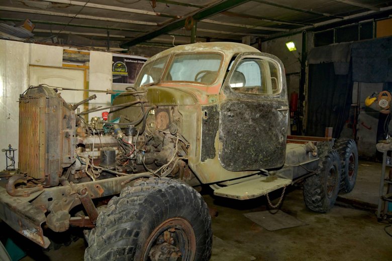 Автомобиль зил 157