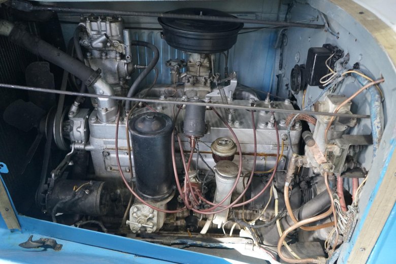 Зил 130 моторный отсек