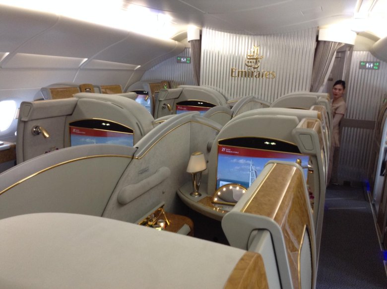 Первый класс эмирейтс а380