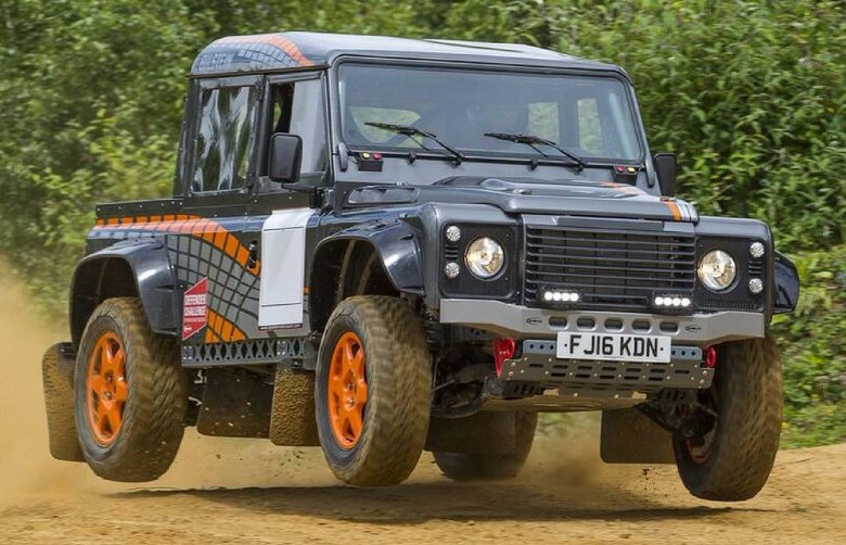 Land rover defender 90 rally