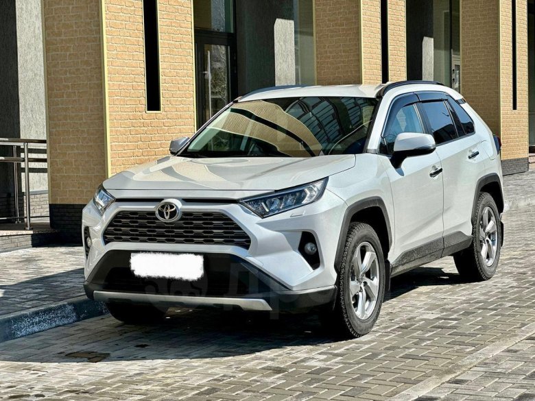 Новая тойота рав 4
