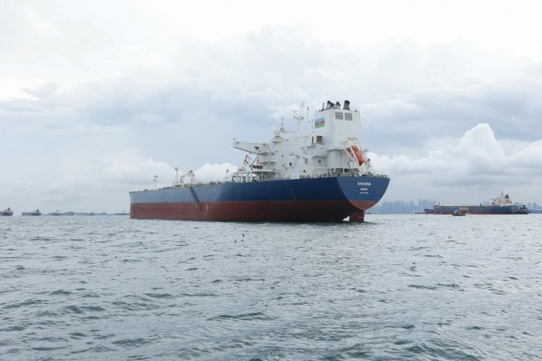 Танкер в балтийском море