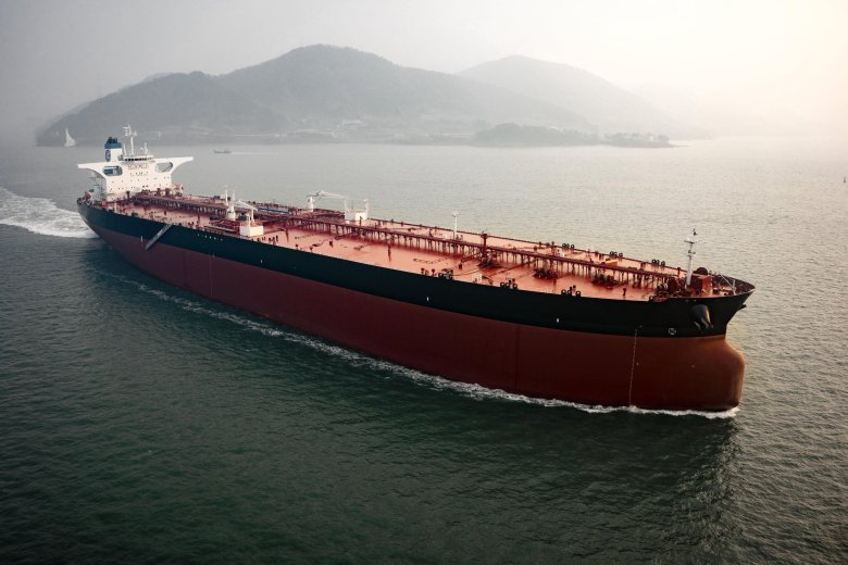 Suezmax танкер