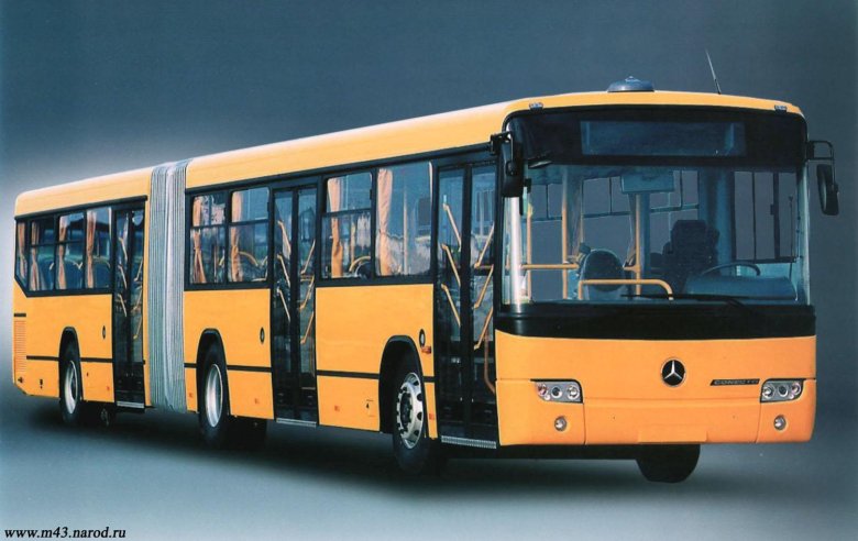 Автобус мерседес бенц