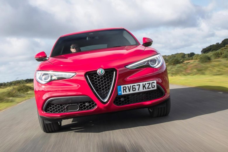 Alfa romeo stelvio 2017