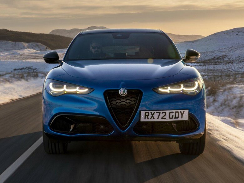 Alfa romeo stelvio quadrifoglio