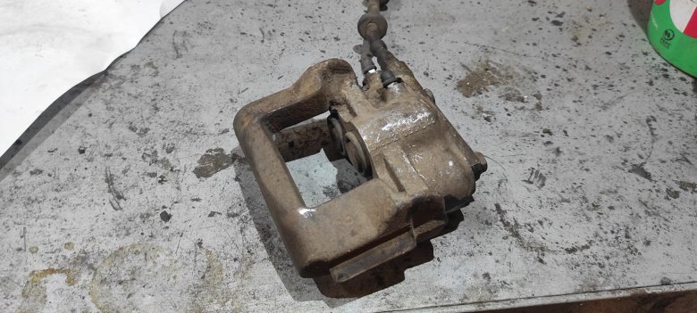 Передний суппорт