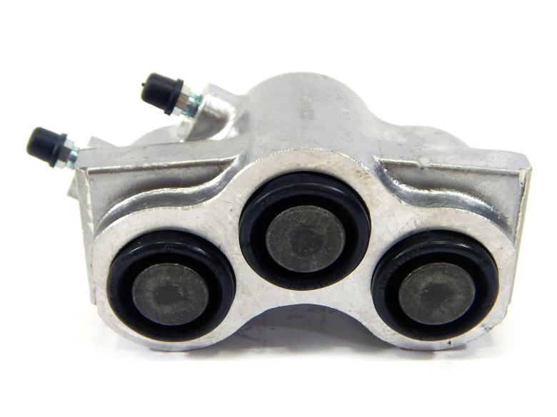 Цилиндр тормозной передний левый ваз 2121