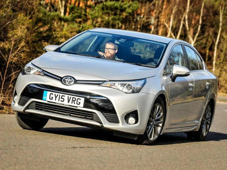 Toyota avensis 2016