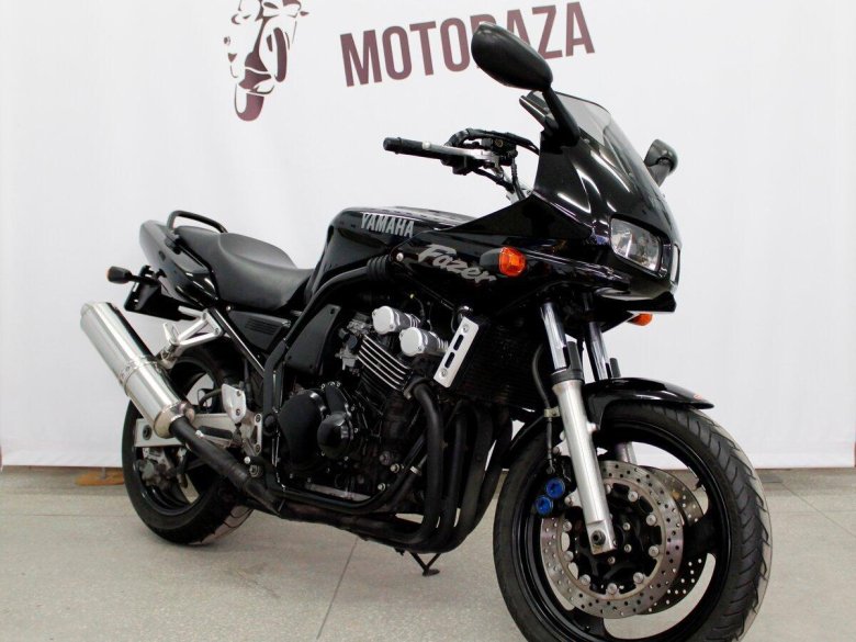 Yamaha fzs 600