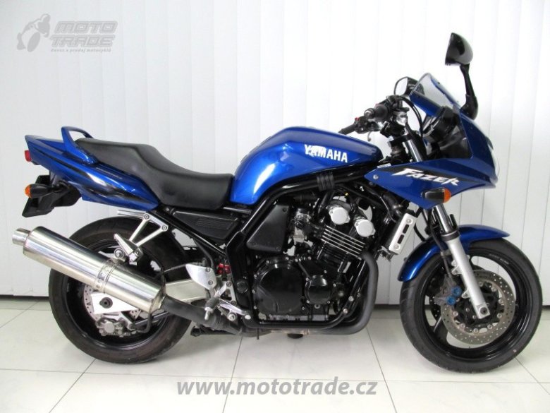 Yamaha fzs 600