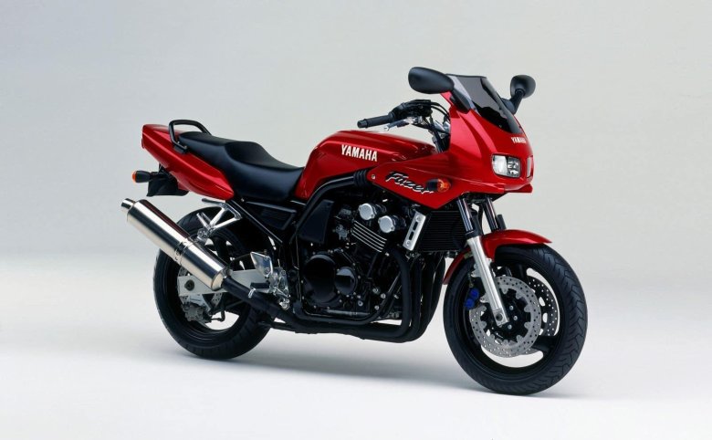 Yamaha fzs 600