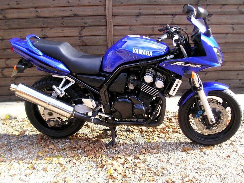 Yamaha fzs 600 fazer