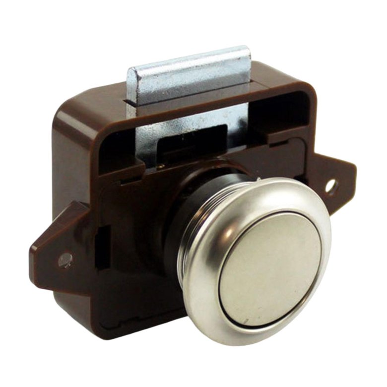 Замок с нажимной кнопкой