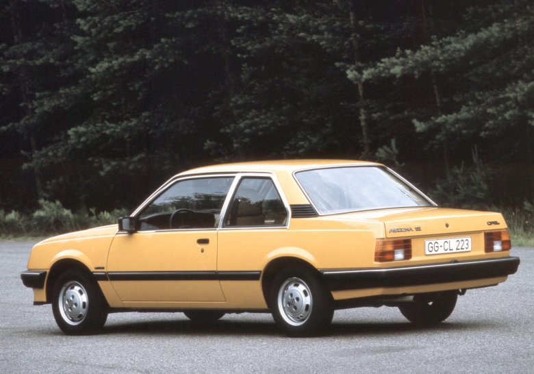 Opel ascona coupe