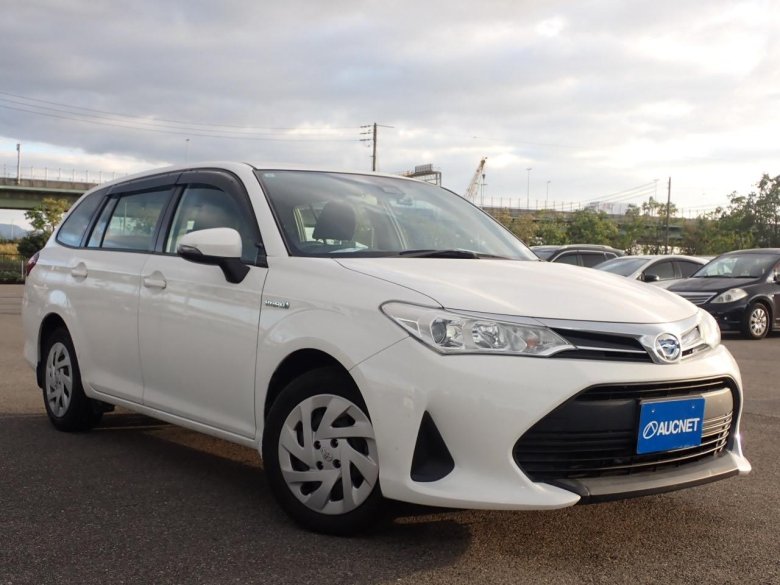 Toyota corolla fielder 2016