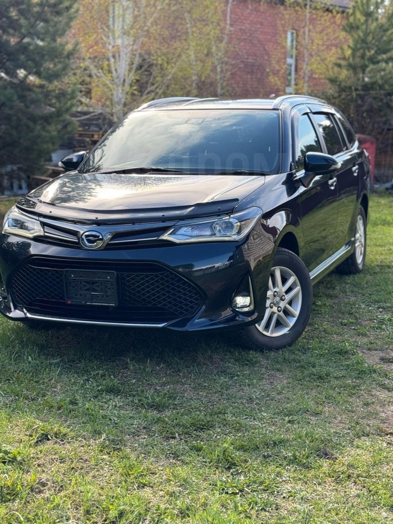 Toyota corolla fielder 2019