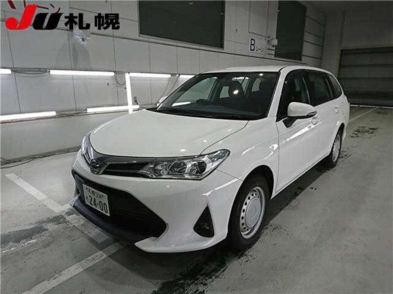 Toyota corolla fielder 2018