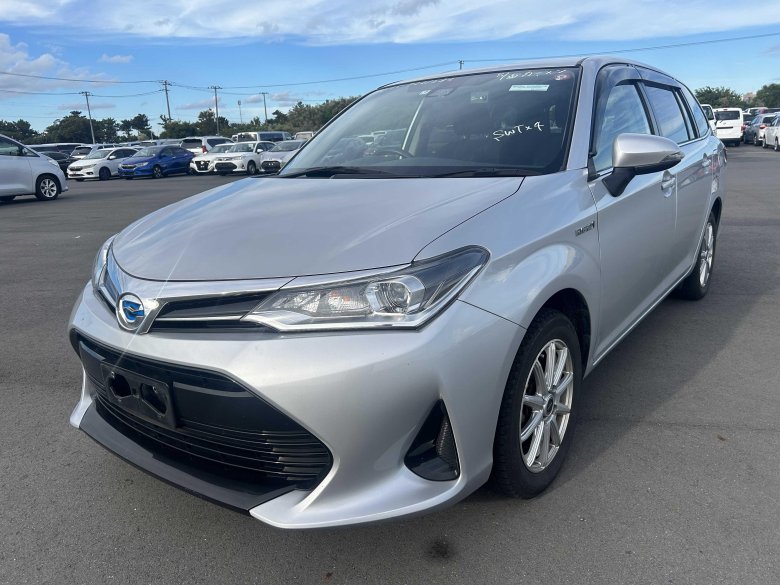 Toyota corolla fielder 2017