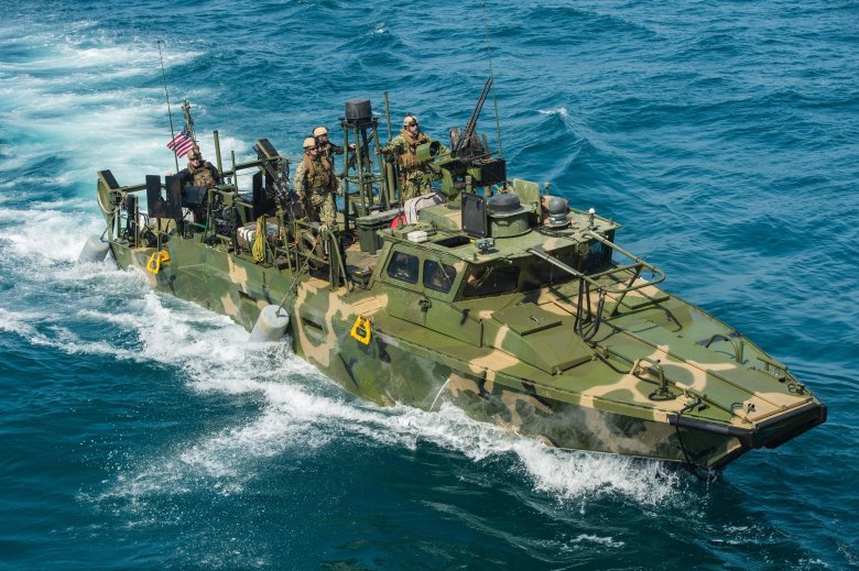 Шведский штурмовой катер cb90