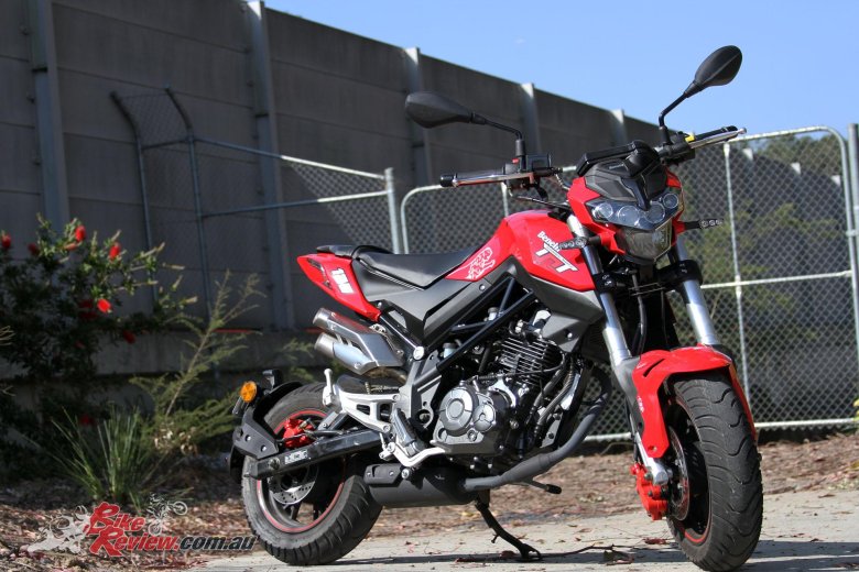 Benelli tnt 125