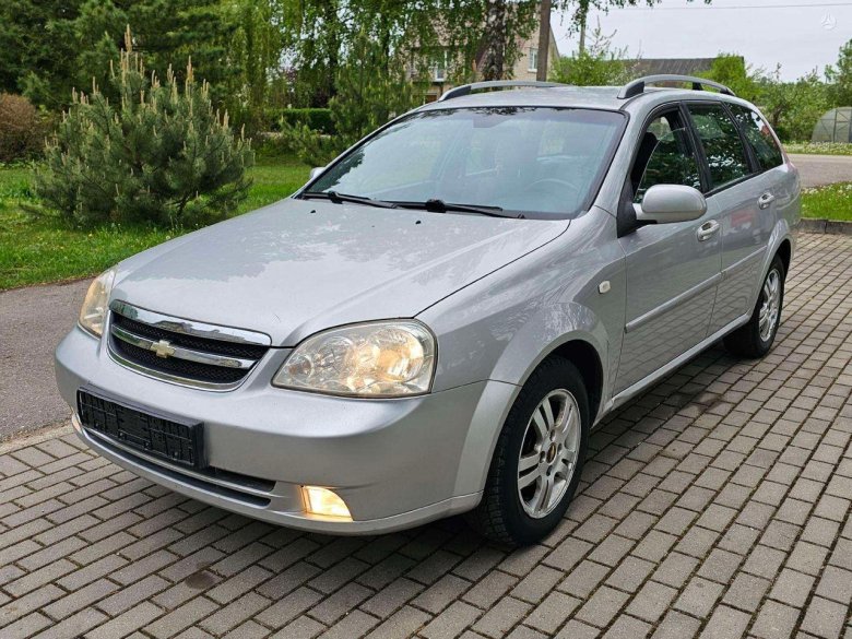 Chevrolet lacetti универсал 1.6
